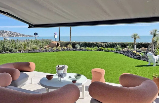 Residence Terraces De La Mer - Apartment T4 - 6 people - Sea view - Air conditioning - Wifi - Facing the beach - Sainte Maxime
