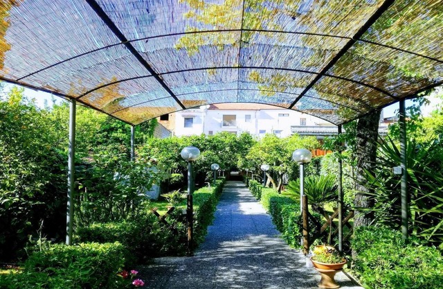 Residenza Caserta Sud - Apartment with garden