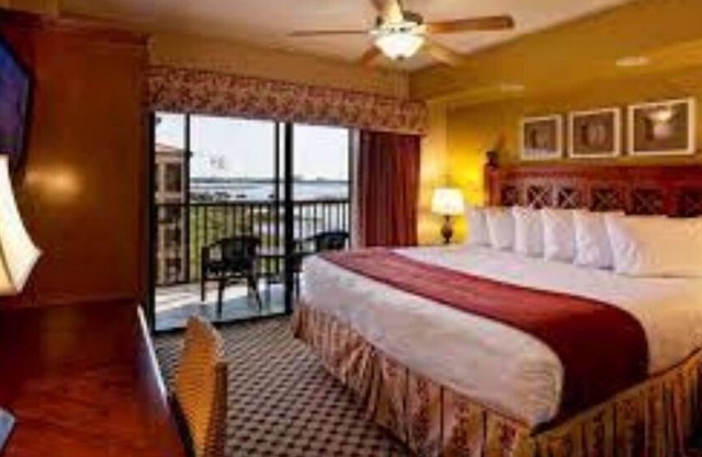 Resort is within mins away from theme park Water park on resort 7 outdoor pools