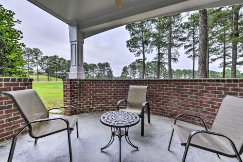 Resort-Style CondoandSuite on Golf Course with Pool!