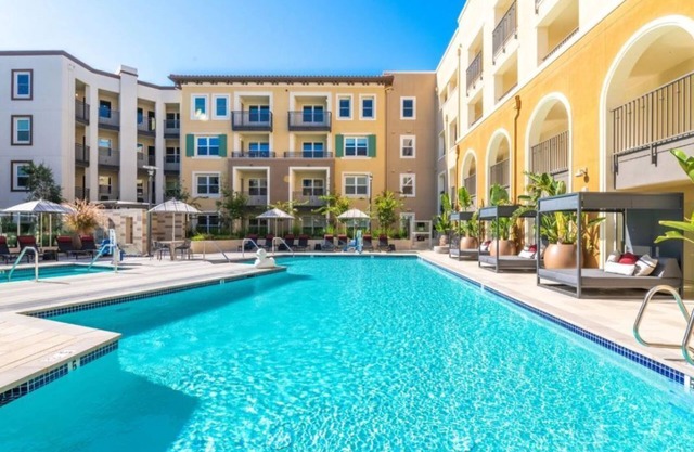 Revela 1BR Condo – Designed for Your Lifestyle