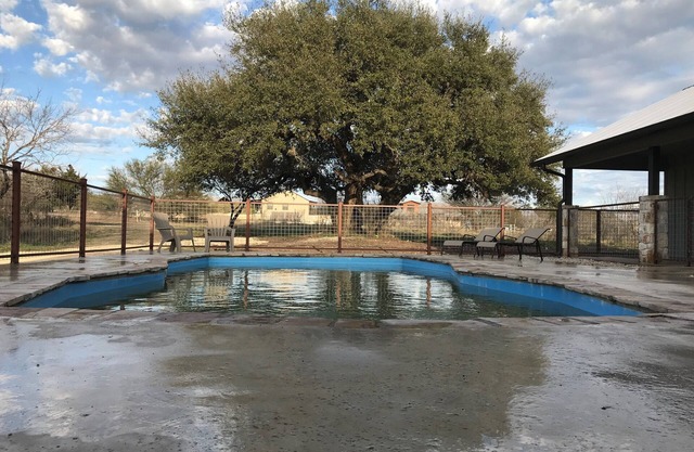 RIATA Del RIO. New 2019 Vacation Home! 5 bedroom, 6 bath, sleeps 26. Nice Pool.
