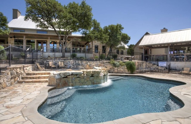 Rim Rock- DREAM HOME w/Amazing View! Movie Theater, Pool, Hot Tub, Game Room