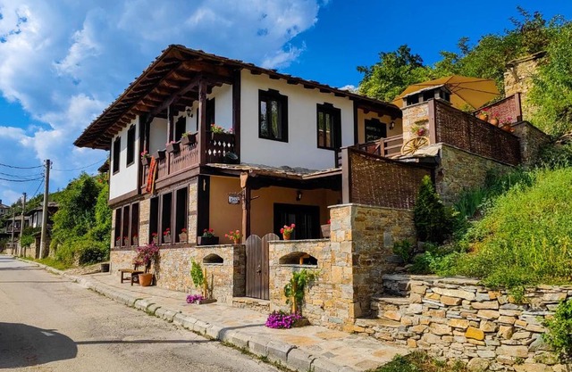 Rimovata Kashta Guest House