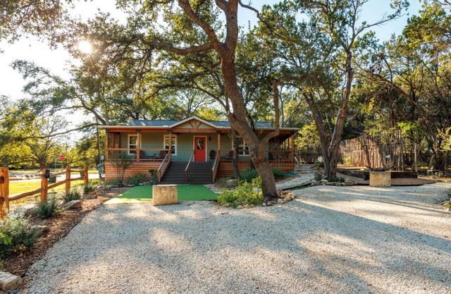 Rio Ranchita - Elegant & Cozy River Retreat/Quick Walk to Square