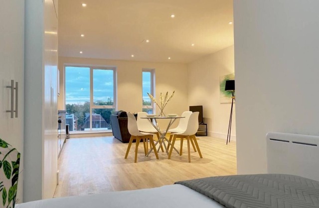 Rise @ Fleet Heights - Apartment Nine