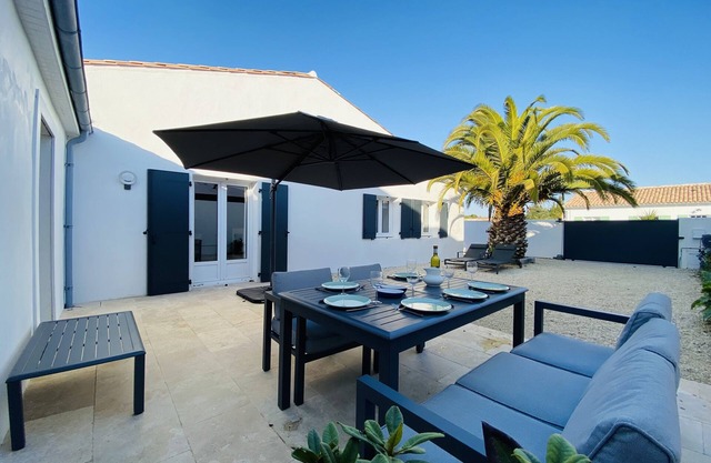 RIVAGE HOUSE