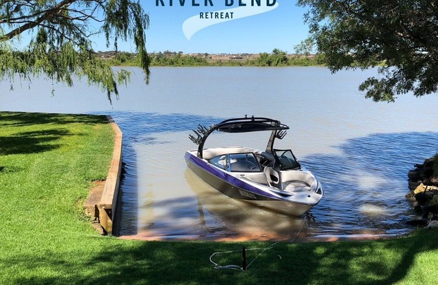 River Bend Retreat - Holiday Home Rental