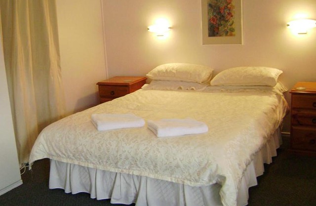 River Park Motor Inn