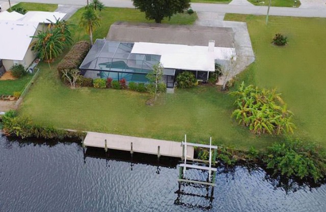 River Ranch luxury waterfront home w/pool & dock : boater, family, pet paradise