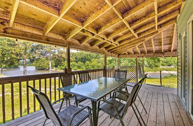 River Views & Covered Deck: Susquehanna Home!