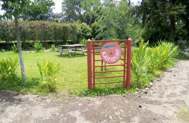 Riverbanks fish farm&Campsite