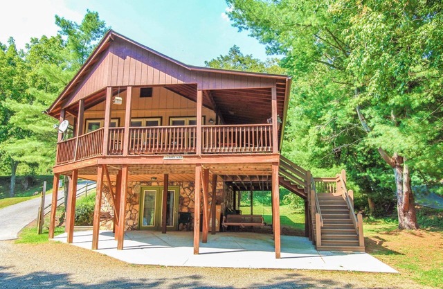 Riverfront/Easy River Access/Flat Yard 3BS10