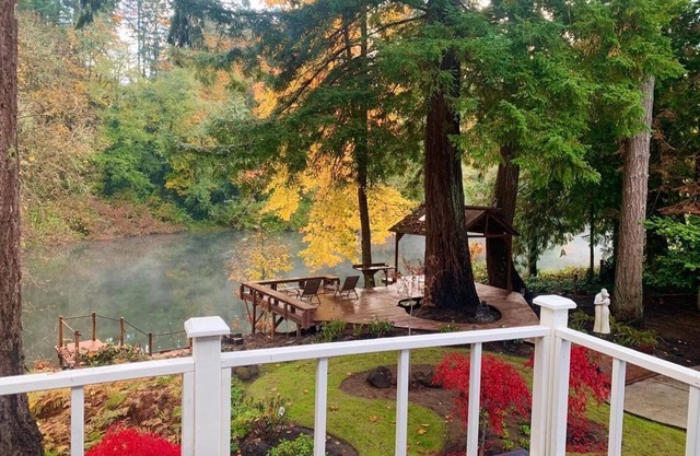 Riverfront Garden House with private river access