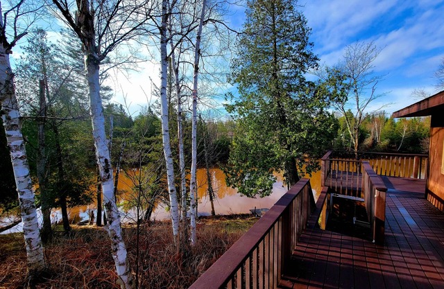 Riverfront Home~On ATV Trails~Near Mackinac Island