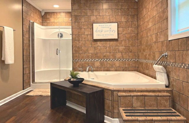 Riverfront, Jacuzzi, Pellet Grill| Lazy Bass Lodge