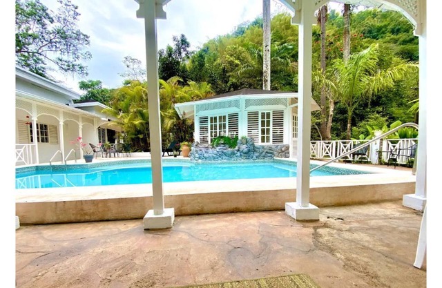 Riverhouse Villa 5Bed 4Bath/Pool