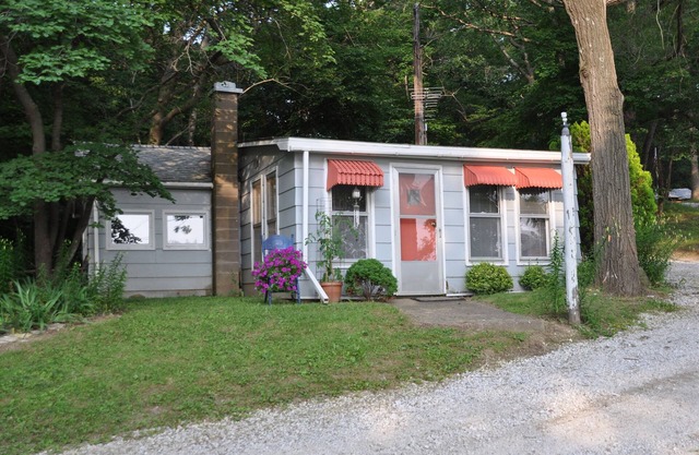 Riverview Cabin Located Along the Scenic Mississippi River