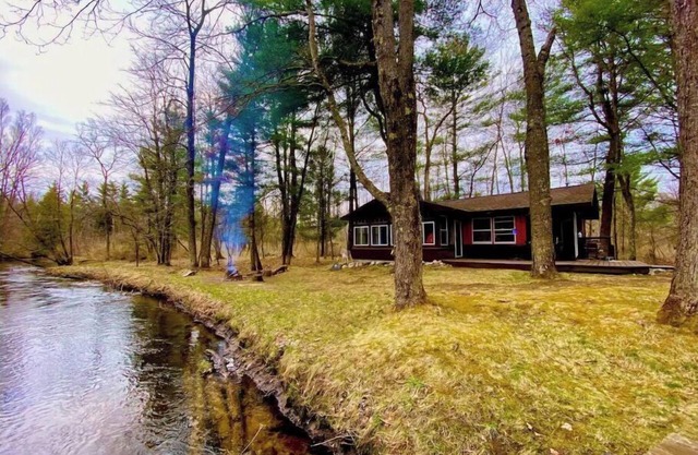 Riverview Cabin