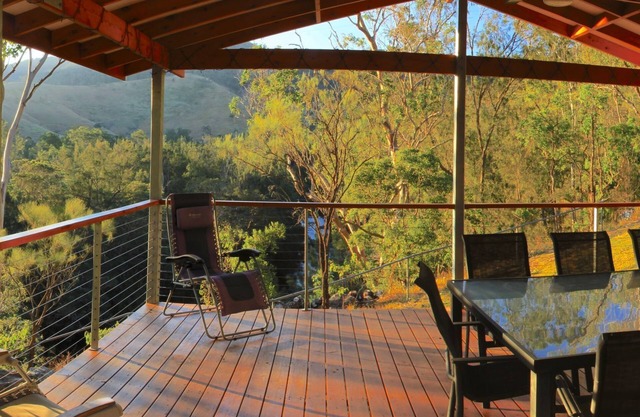 Riverview Cottage: serene views over the Barrington River