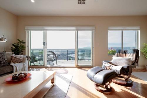 Riverview Escape
