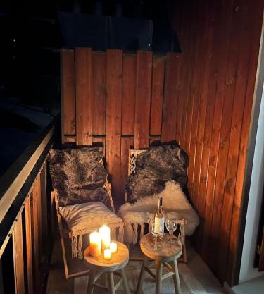 Riviera Lodge