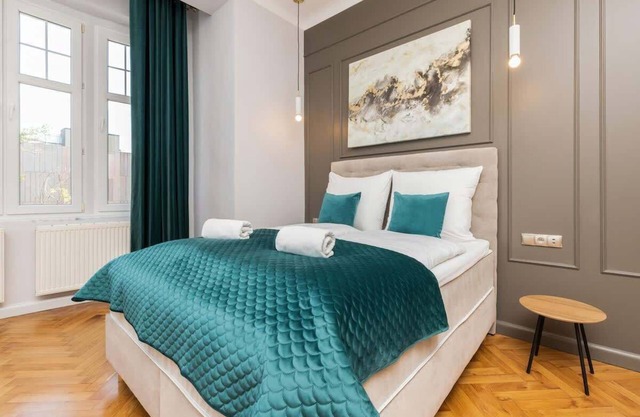 Rivoli 6B* | Air-conditioned Studio | Balcony