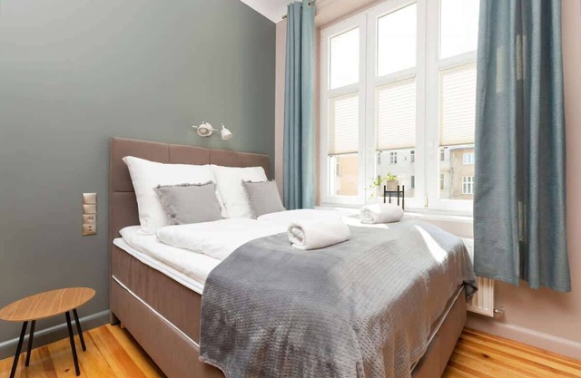 Rivoli 6C* | Air-conditioned Studio | Balcony