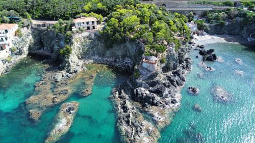 Roc Villa Castiglioncello - Private Villa with 2 Beaches and Park