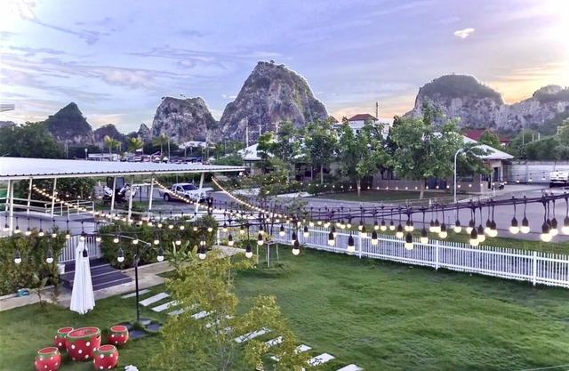 Rock Resort