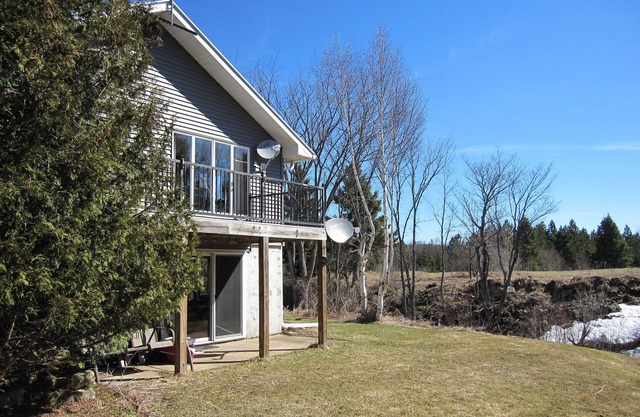 Rock River Retreat Located Between Munising & Mqt, 20 Miles To Picture Rocks!