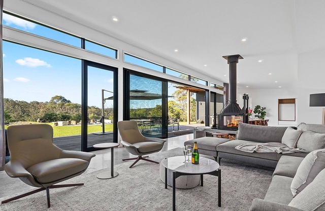 Rockleigh Retreat – rural charm and contemporary living in a stunning getaway
