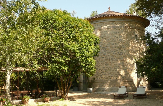 Romantic 19th Century Tower + (Summer Annexe) In Own 1 Acre Near The Sea