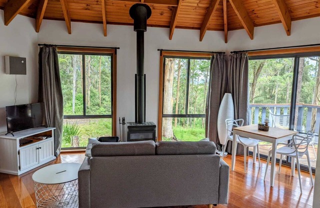 Romantic Cabin Escape