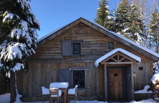 Romantic chalets with all amenities and the feel of a hunting lodge.