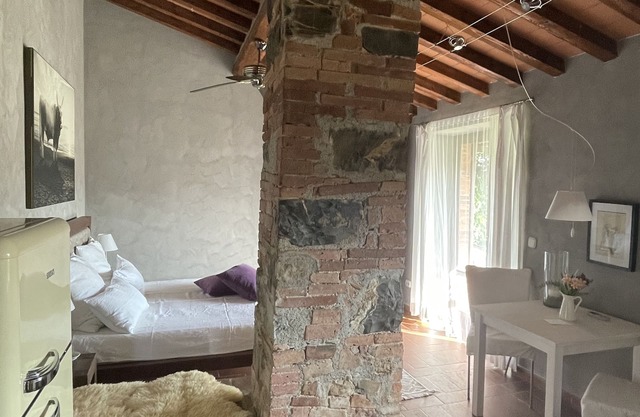 Romantic HideAway in an Old Olive Grove - EcoTourism - Huge Pool