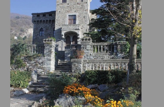 Romantic Italian Castle at the Foot of the Alps, CIR code 00126600003