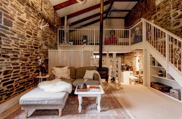 Romantic Loft Stays - Adelaide Hills - Randell's Mill - Wineries