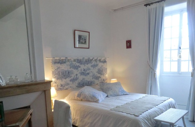 Romantic room at the Domaine de Congey