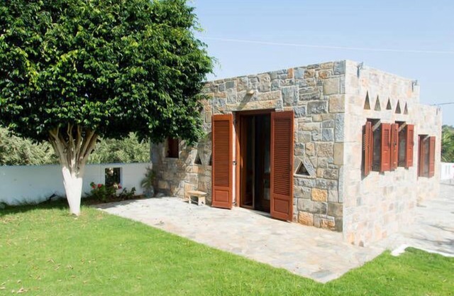 Romantic Stone Studio Close To The Beach