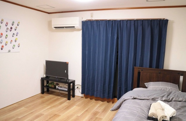 Room 302 1 minute walk from Abiko Station on the /Osaka Ōsaka