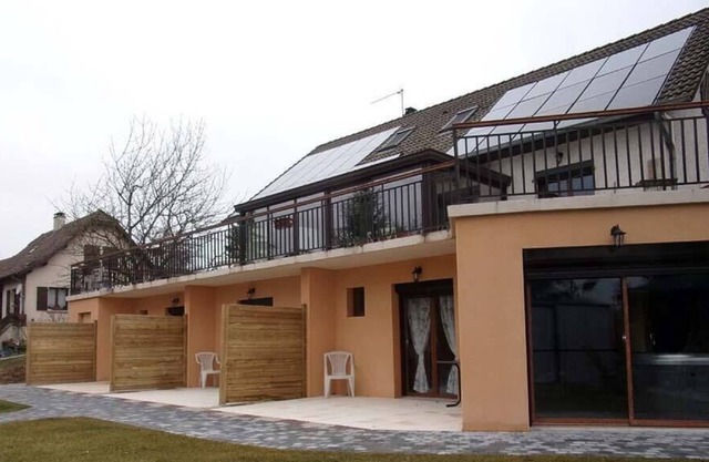 Room "Between Rhône and Saône" with swimming pool and spa
