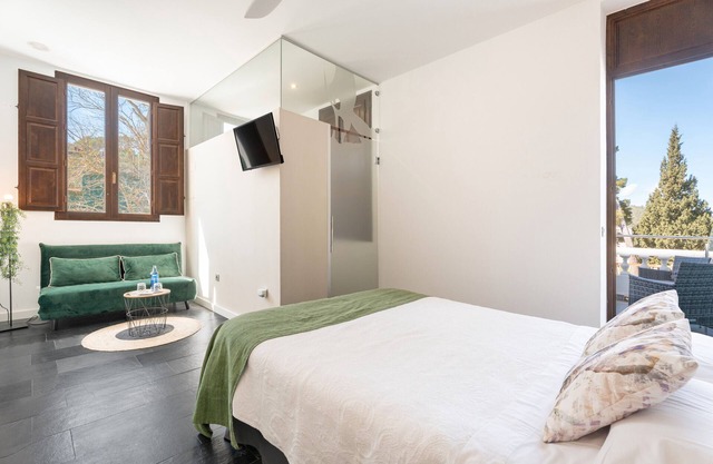 Room 'Candela' with Mountain View, Wi-Fi and Air Conditioning