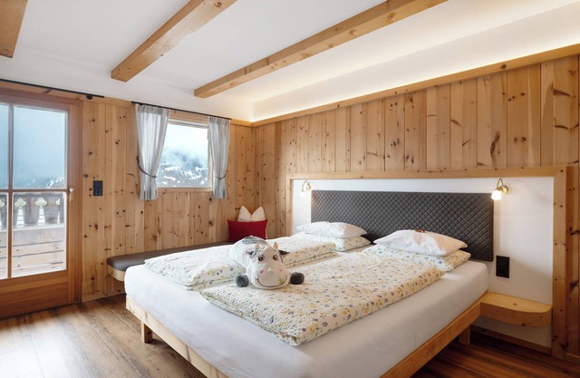 Room 'Rot' with Shared Terrace, Shared Garden and Wi-Fi