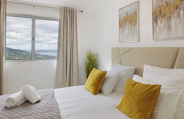 Room 'View Suite' with Mountain View, Wi-Fi and Air Conditioning