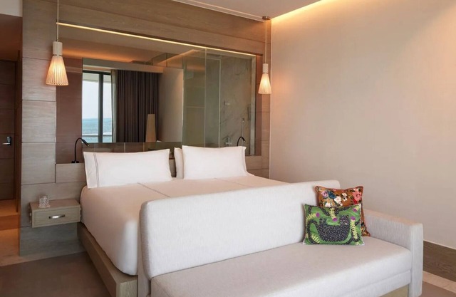 Room w/Balcony facing the Sea in Tranquil Beachfront Resort w/Outdoor Pools