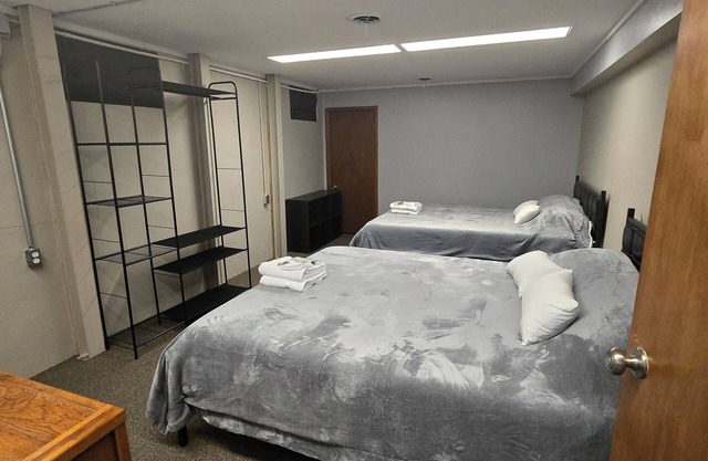 Room with 2 Queen beds