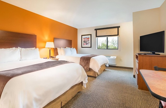 Room with Kitchen Setup In The Heart of Ankeny Near Iowa Culinary Institute