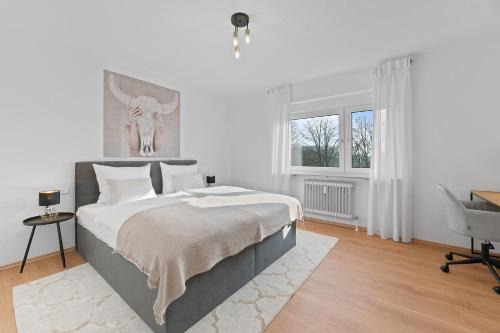 Roomfall Apartment am Kurpark mit TG & Wifi & Balkon