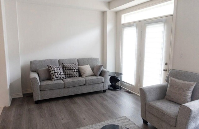 Rooms in Waterdown